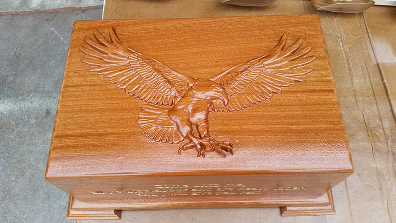 cigar box with eagle.jpg